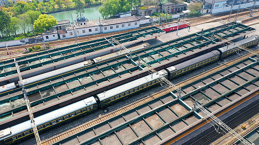 4K航拍杭州火车站视频的预览图