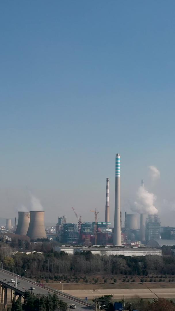南京航拍化工厂江北新区扬子石化工厂大景观视频的预览图