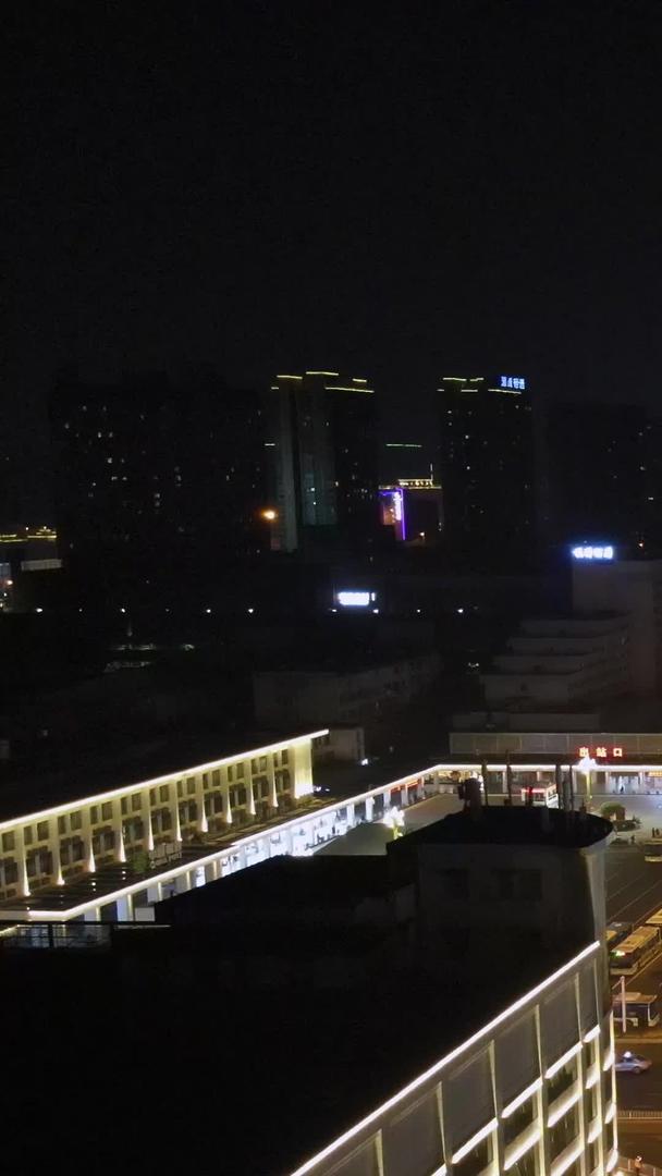 长沙火车站航拍夜景视频的预览图