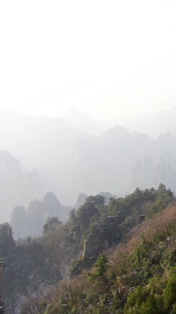 张家界武陵源天子山天子阁雪景视频的预览图