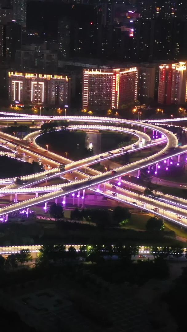 郑州金水路立交桥夜景航拍视频视频的预览图