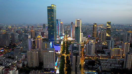 4k航拍南京新街口商圈cbd夜景视频的预览图