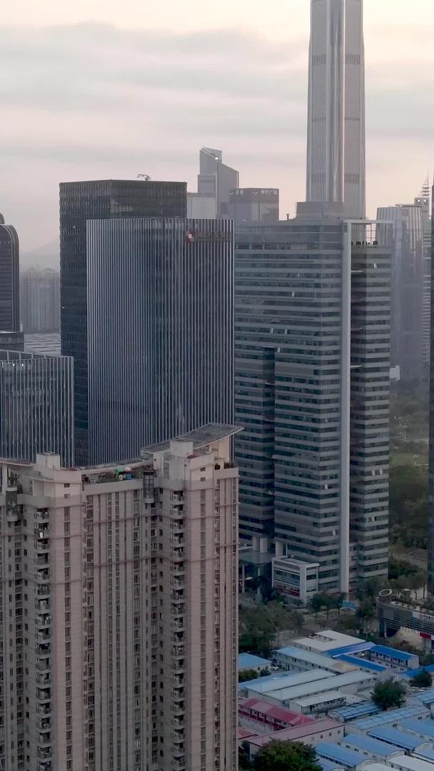 深圳密集商务建筑航拍视频的预览图