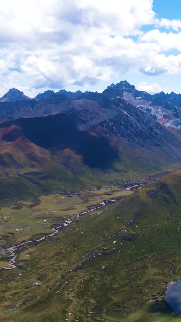 青海高原山脉湖泊自然风光视频的预览图