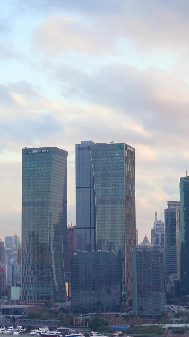 上海陆家嘴高楼大厦视频的预览图