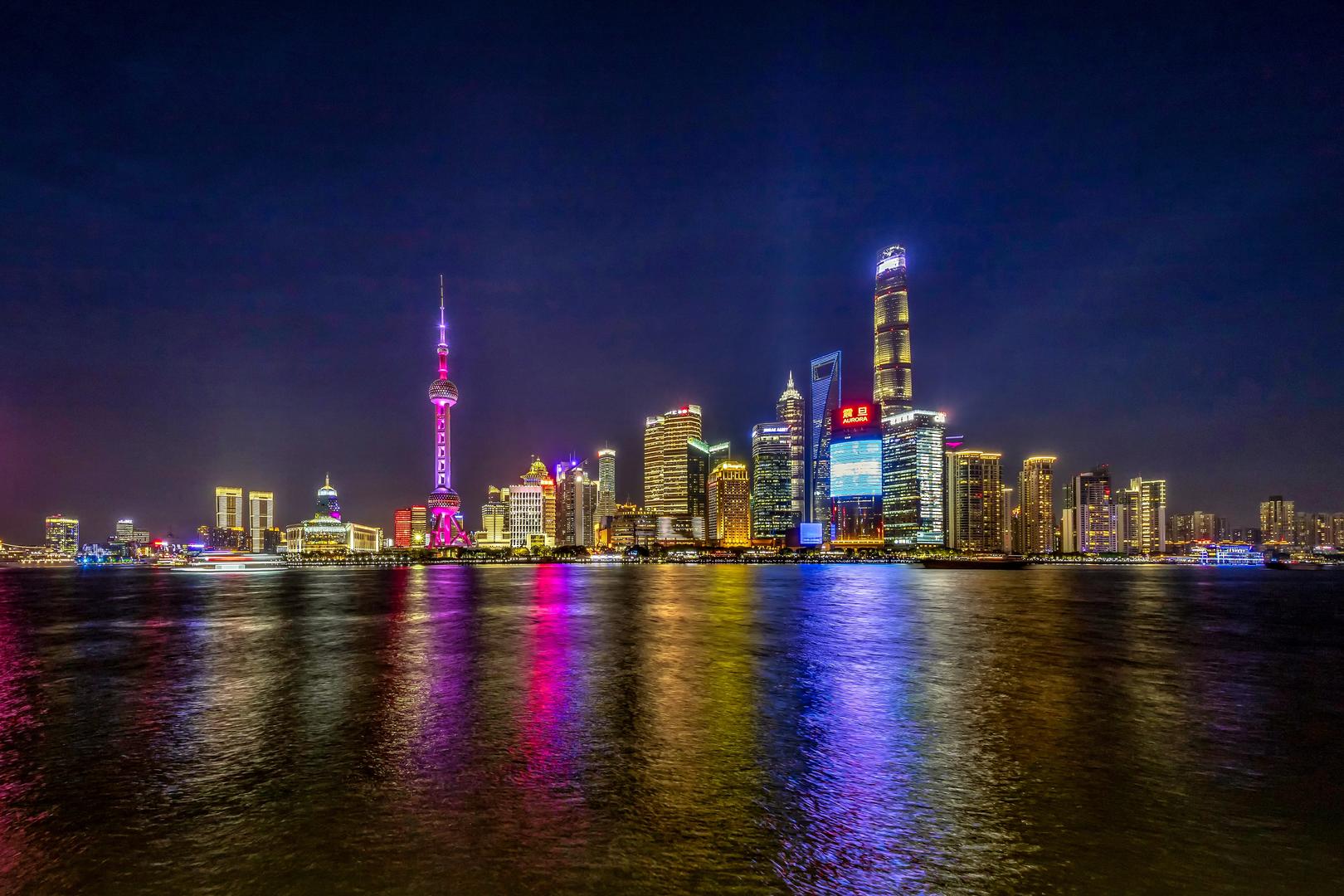 上海外滩夜景延时视频视频的预览图