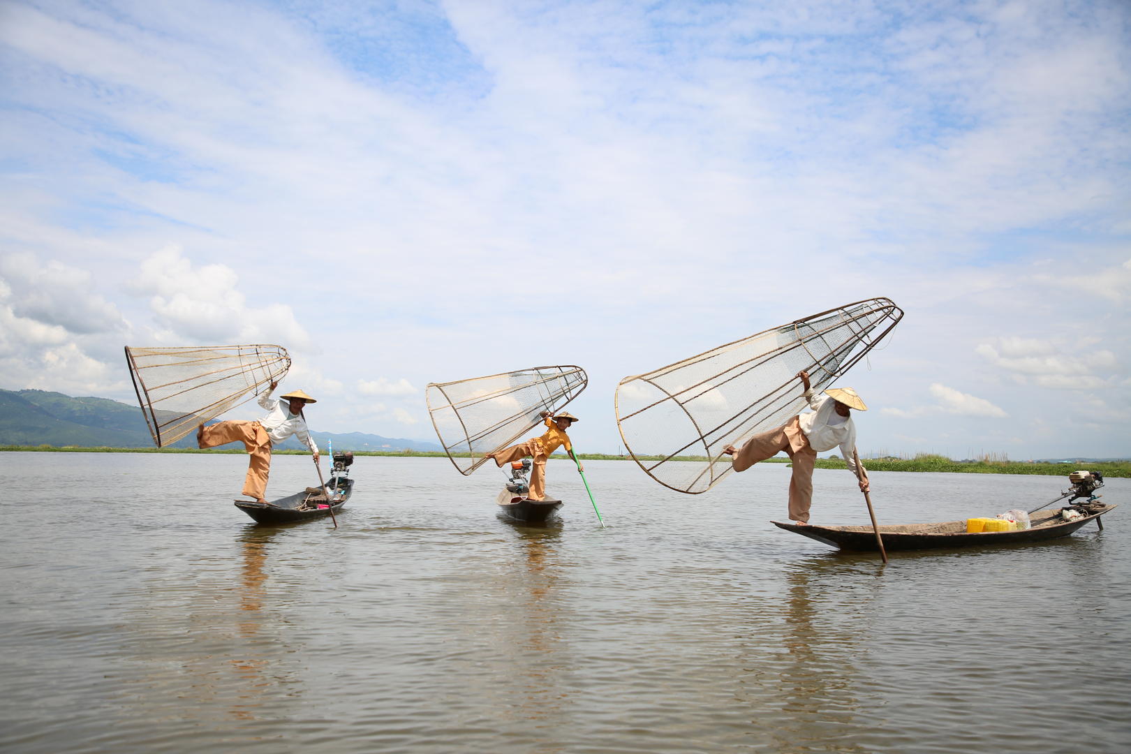 缅甸茵莱湖渔民视频的预览图