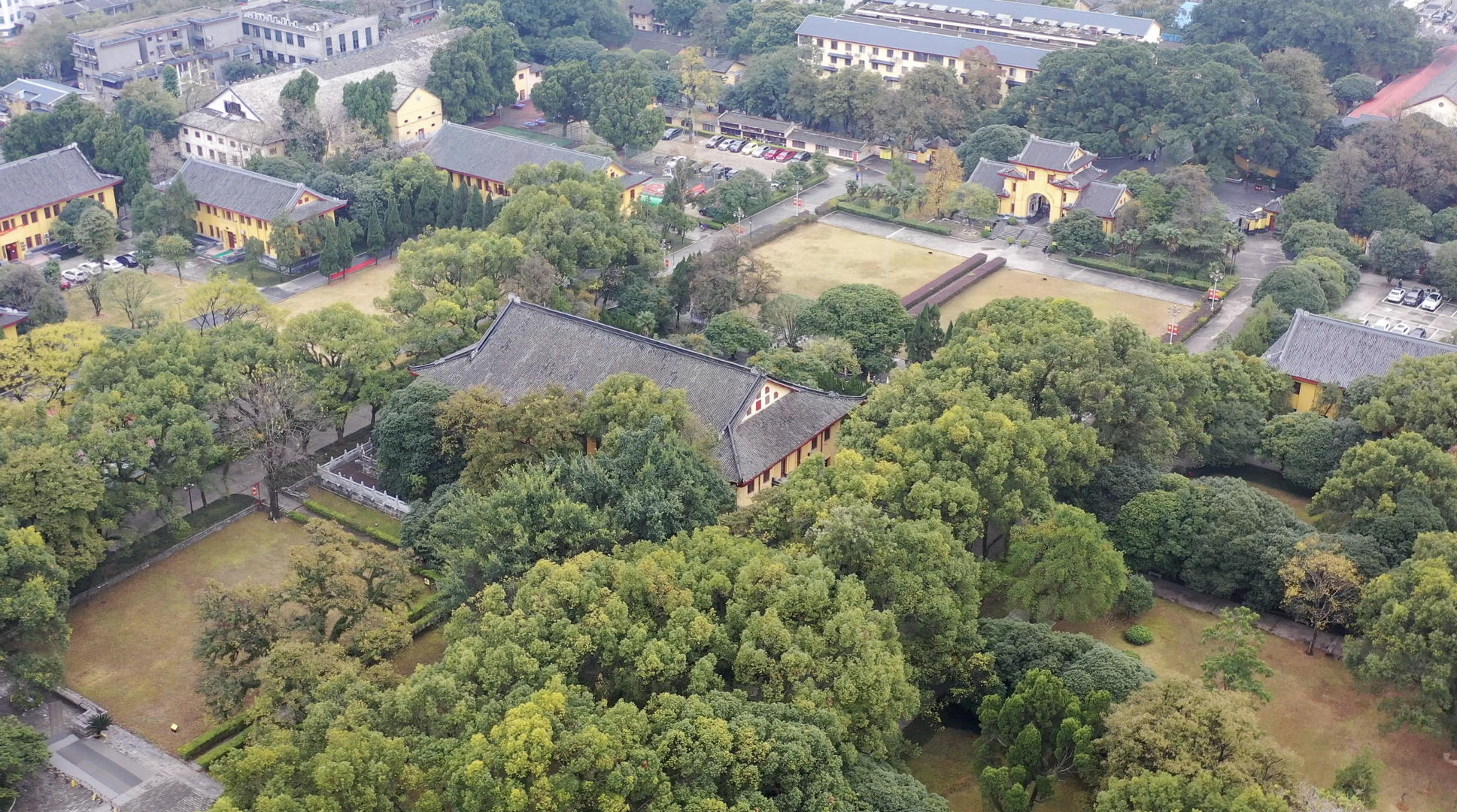 桂林广西师范大学风光视频的预览图