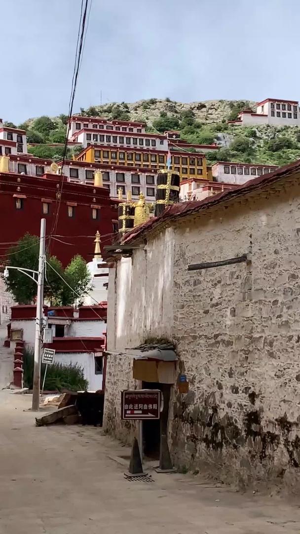 藏传佛教圣甘丹寺视频收藏视频的预览图