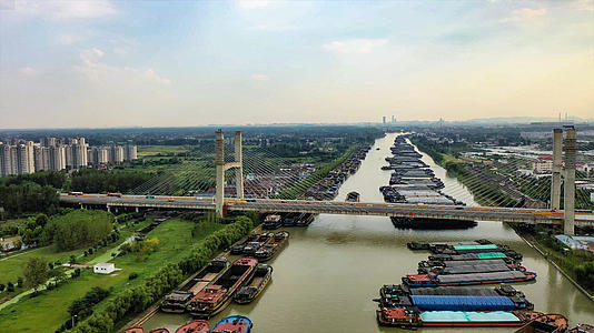 4K航拍扬州京杭大运河视频的预览图