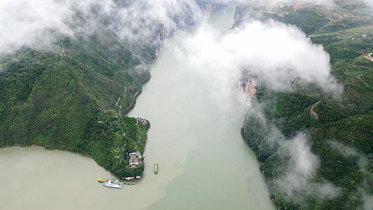 白帝城瞿塘峡景区4K航拍5A级景区云海自然风光视频的预览图