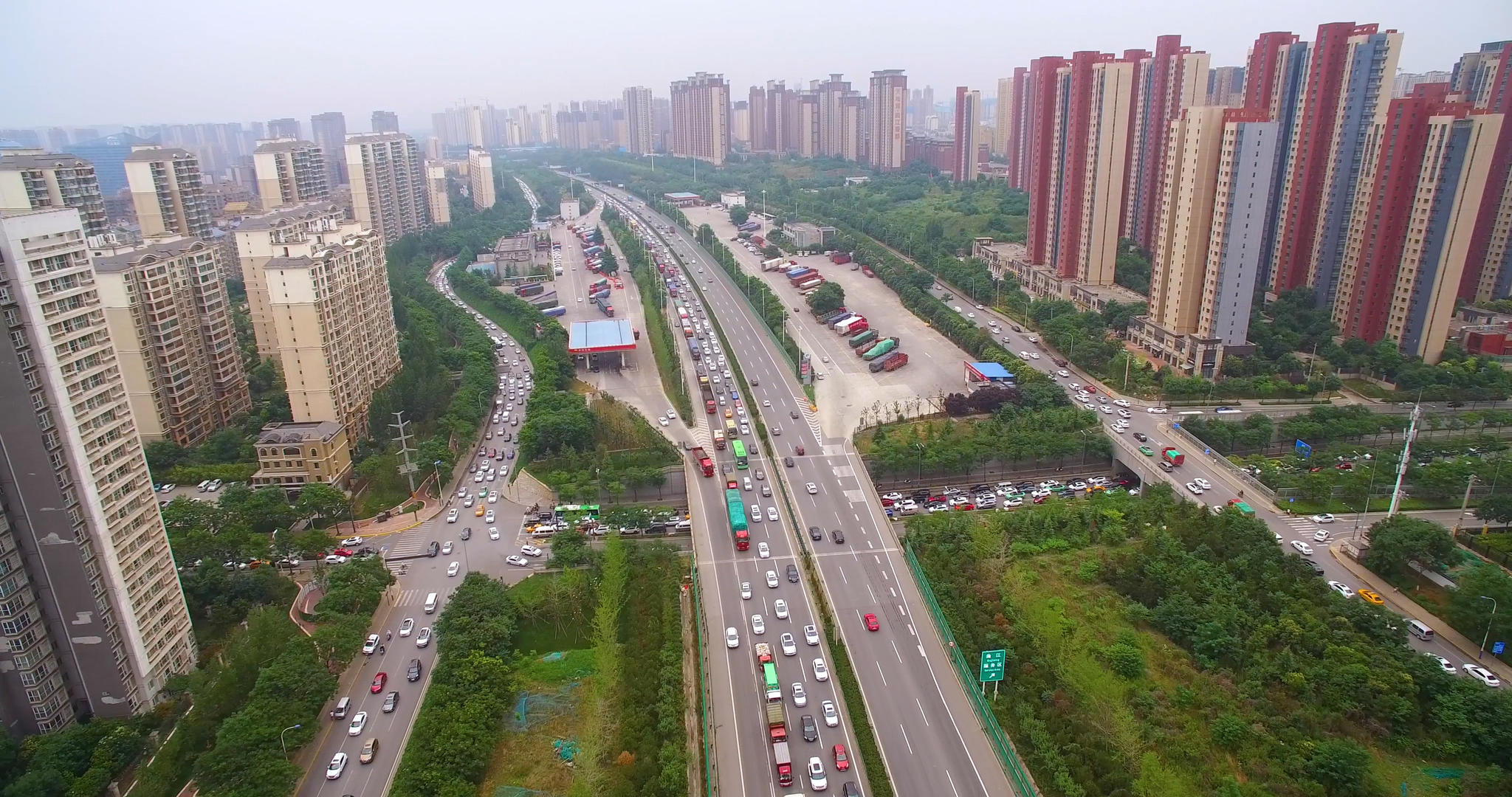 西安南绕城高速航拍视频的预览图