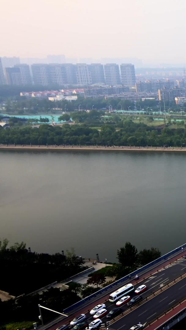 北京通州玉带河桥交通延迟视频的预览图