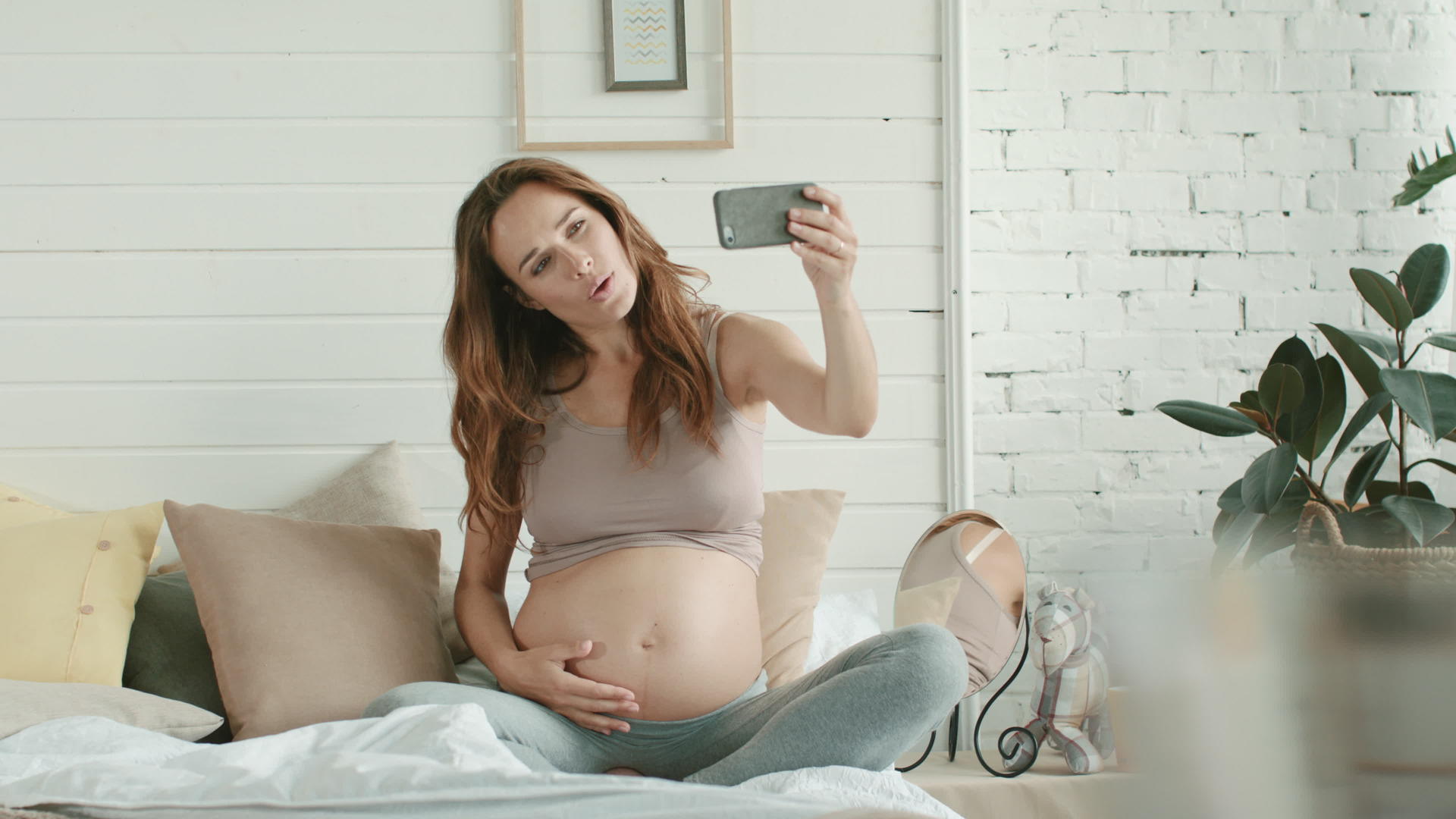孕妇自拍视频统通话视频的预览图