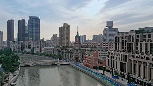 上海苏州河北岸历史建筑视频的预览图