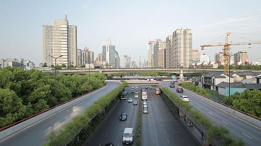 延时杭州中河高架视频的预览图