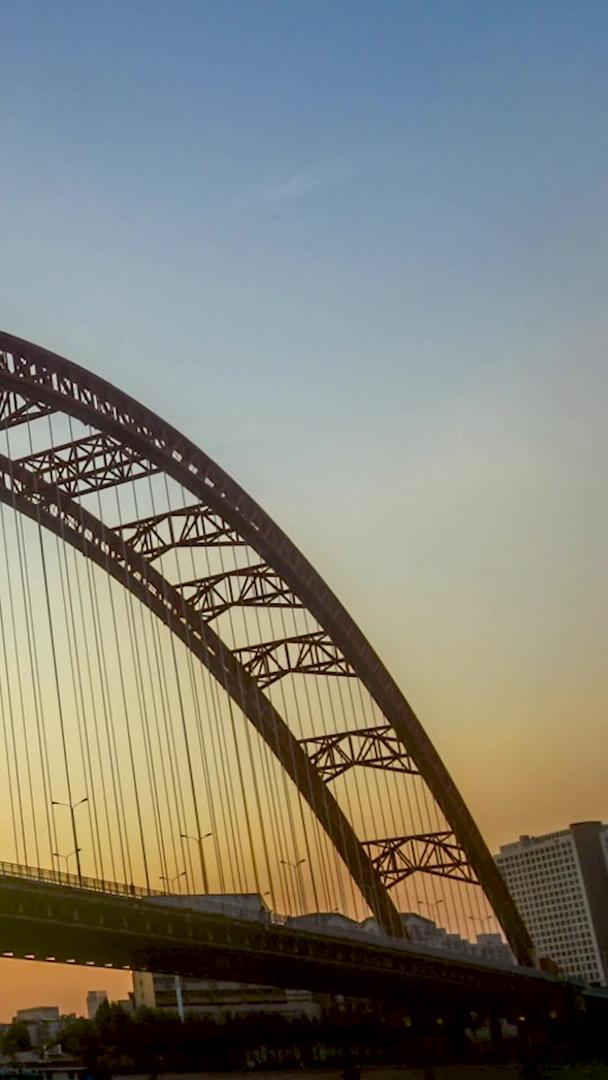 延迟武汉晴川桥视频的预览图
