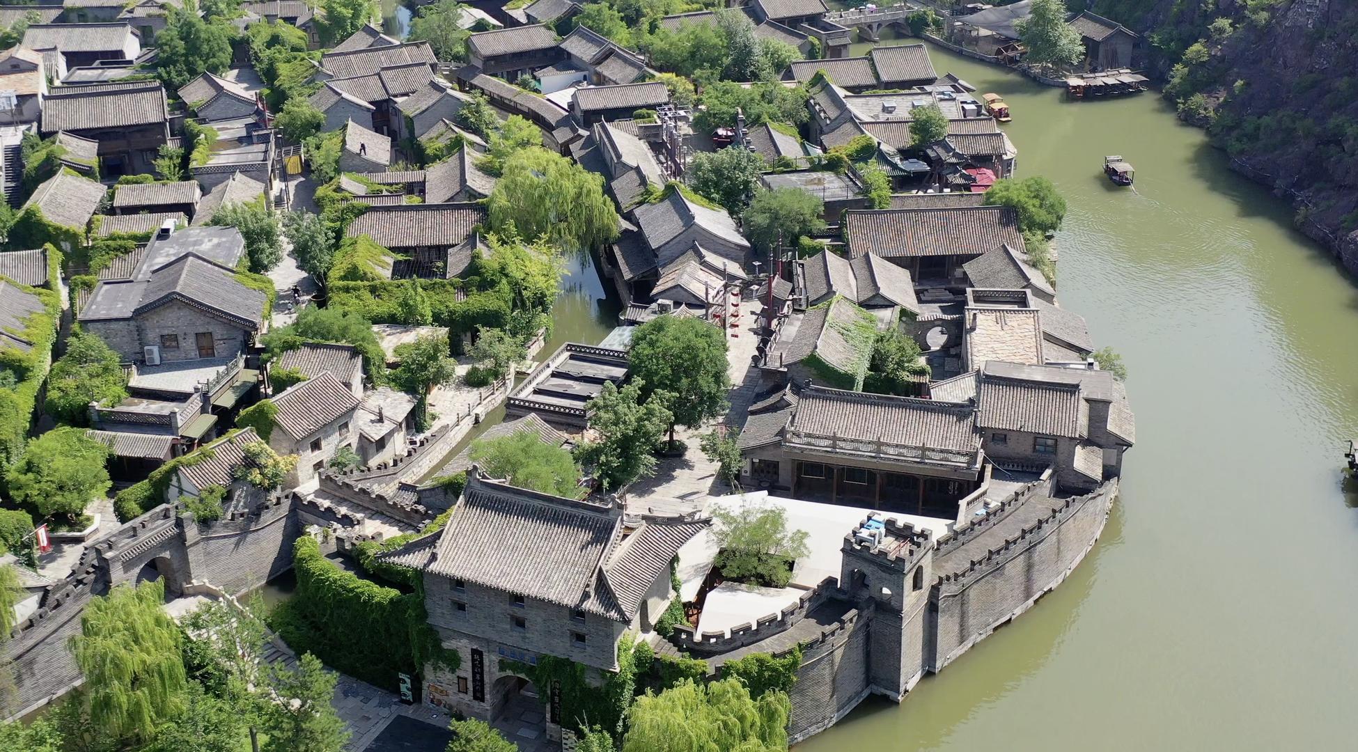 北京古北水镇航拍4K视频视频的预览图