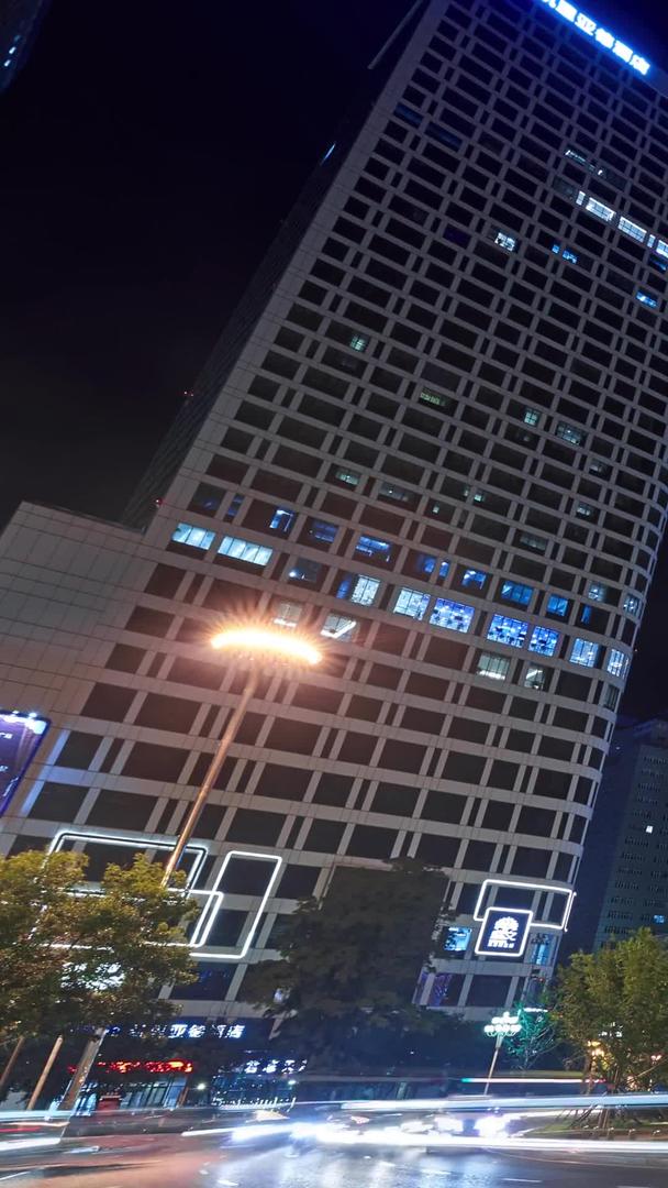 鞍山城市地标胜利广场车流灯光视频的预览图