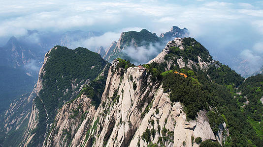 航拍国家级风景名胜5A级旅游景区西岳华山山峰云海4k素材视频的预览图