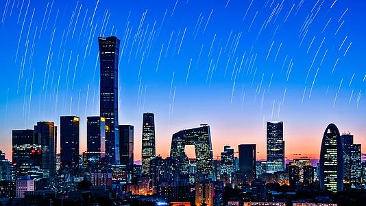 北京城市的半环绕星轨之动态视频的预览图