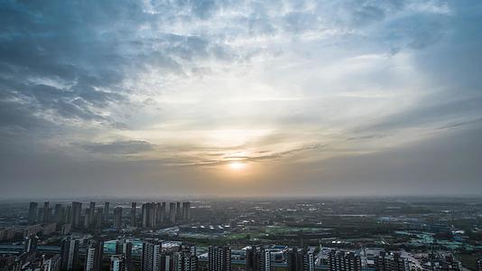 8K航拍延时城市全景日落夕阳云层延时摄影视频的预览图