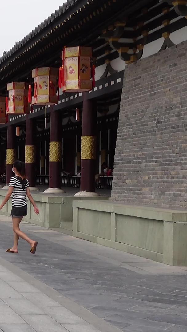 中国唐城影视基地古建筑群素材视频的预览图