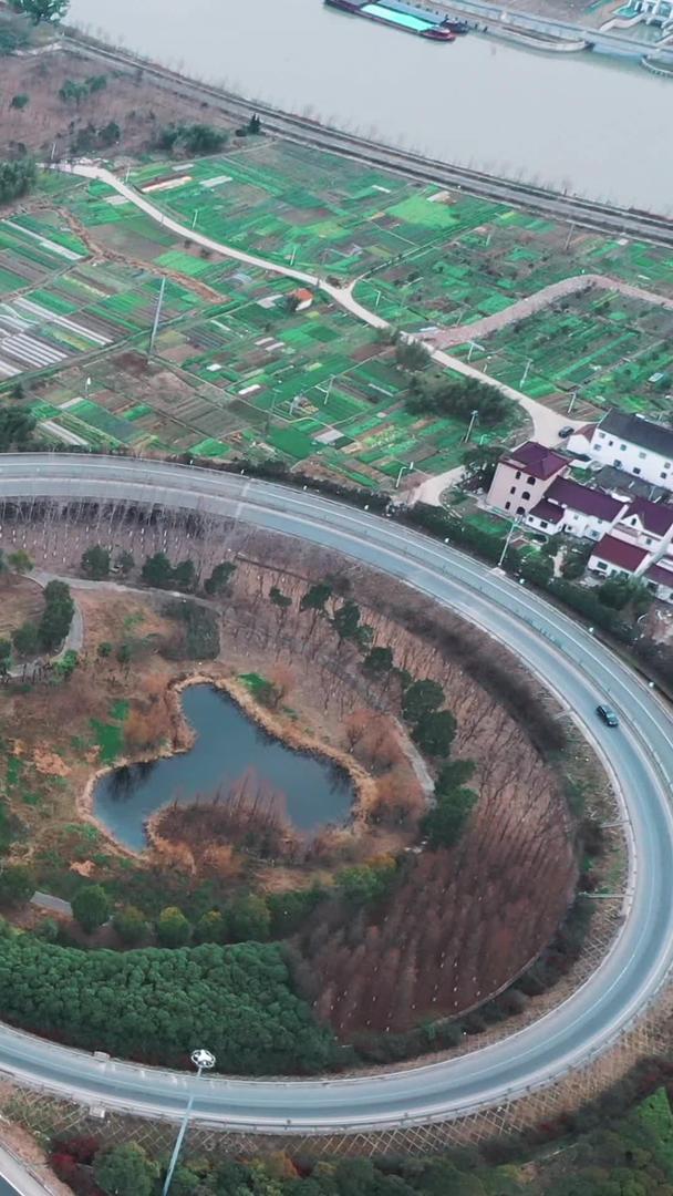 疫情期间上海高速公路视频的预览图