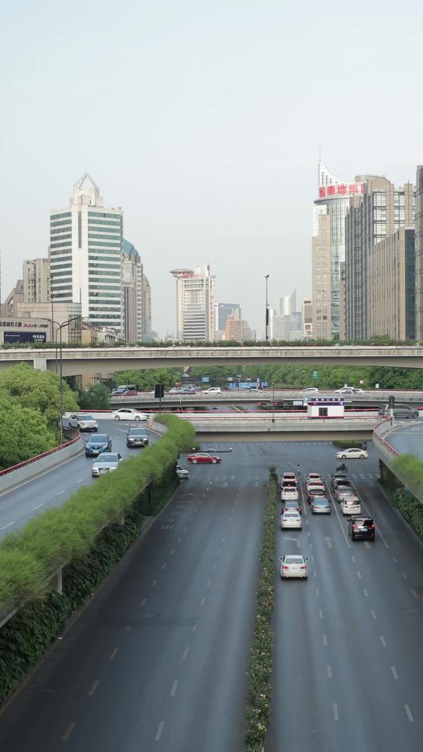 杭州中河高架延期视频的预览图
