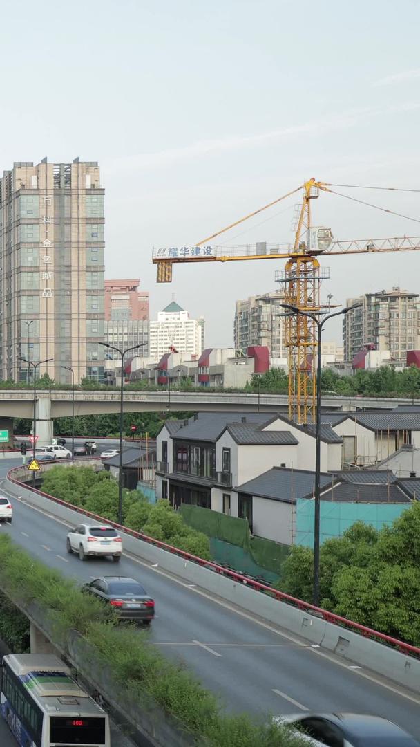 杭州中河高架延期视频的预览图