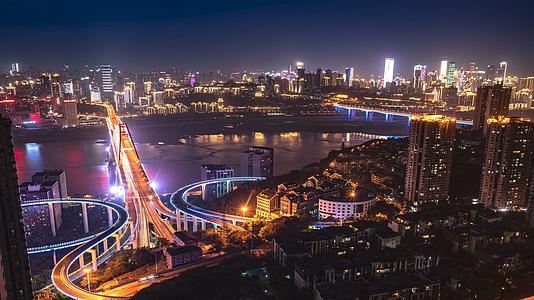 8K重庆菜园坝大桥夜景延时视频的预览图