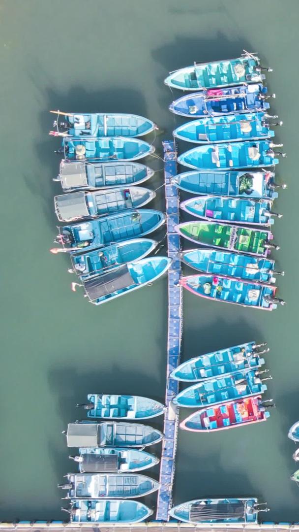 航拍延迟摄影广东惠州海景渔船地标材料视频的预览图