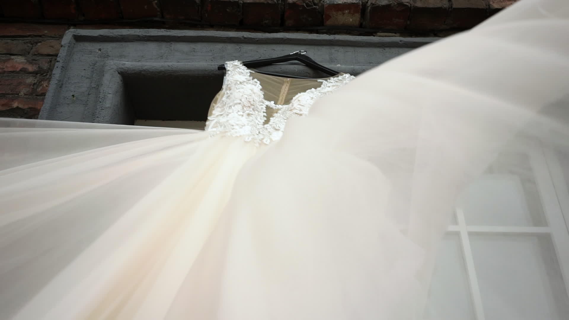 新娘结婚礼服视频的预览图