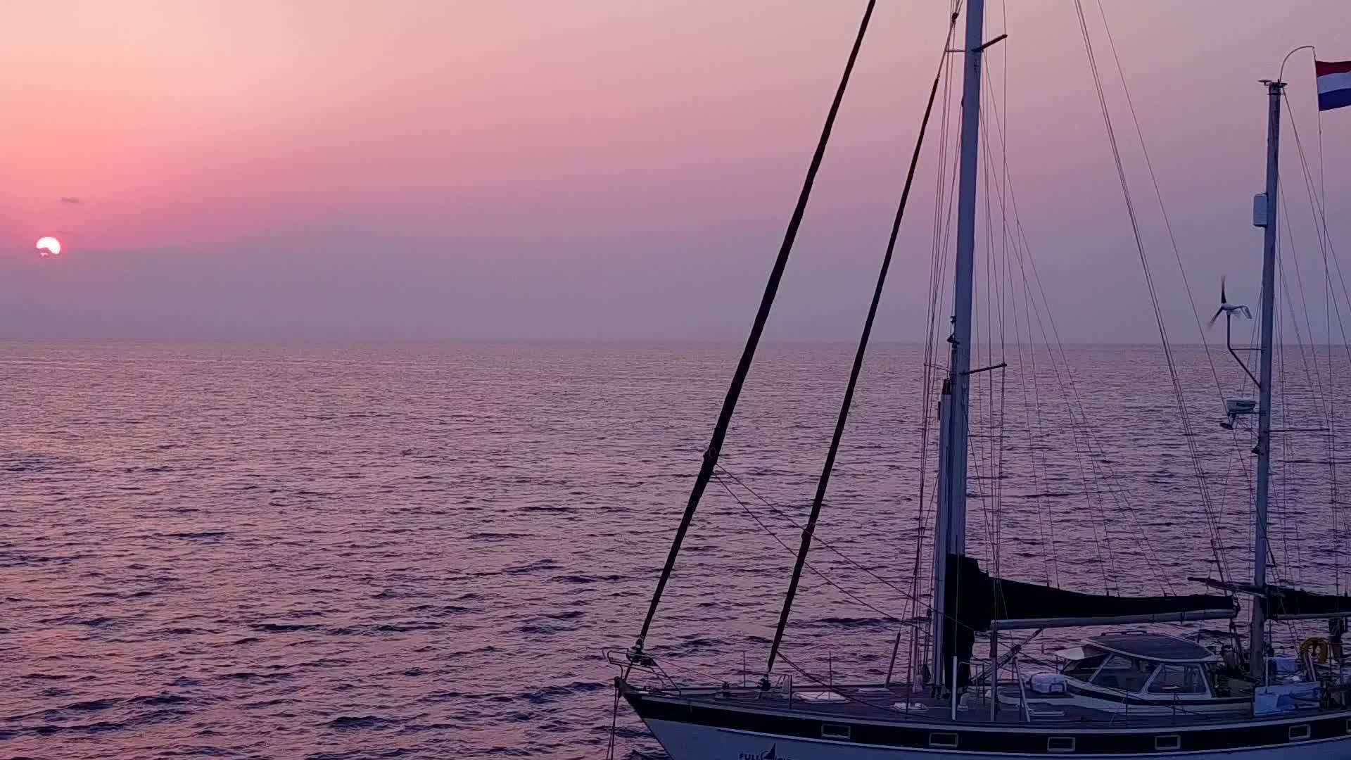 浅海和白沙旅游海滩旅游视频的预览图