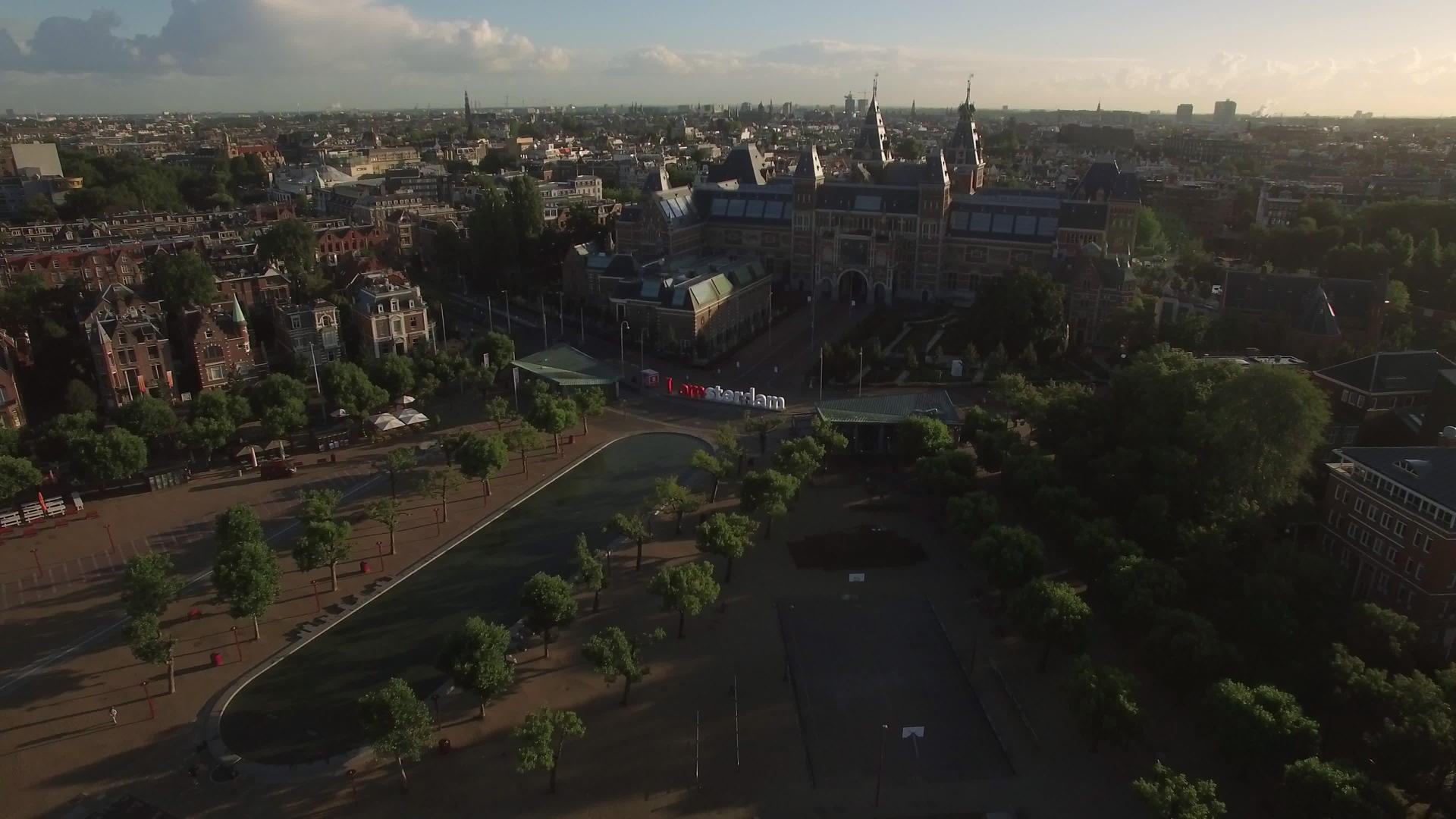 Amsterdamrijksmuseum和艺术广场视频的预览图