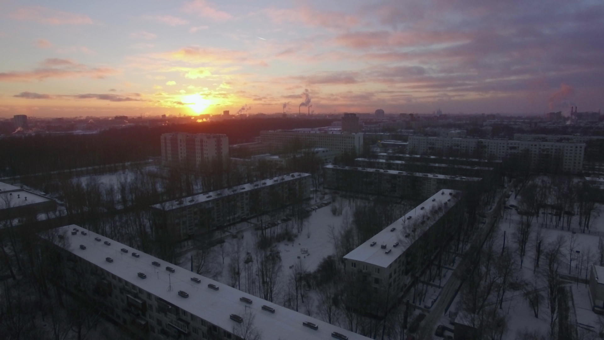 冬天彼得斯堡的空中城市风景视频的预览图