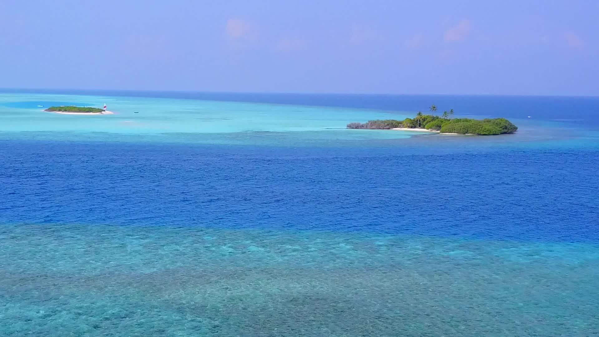 天堂旅游海滩度假空中无人机旅游视频的预览图