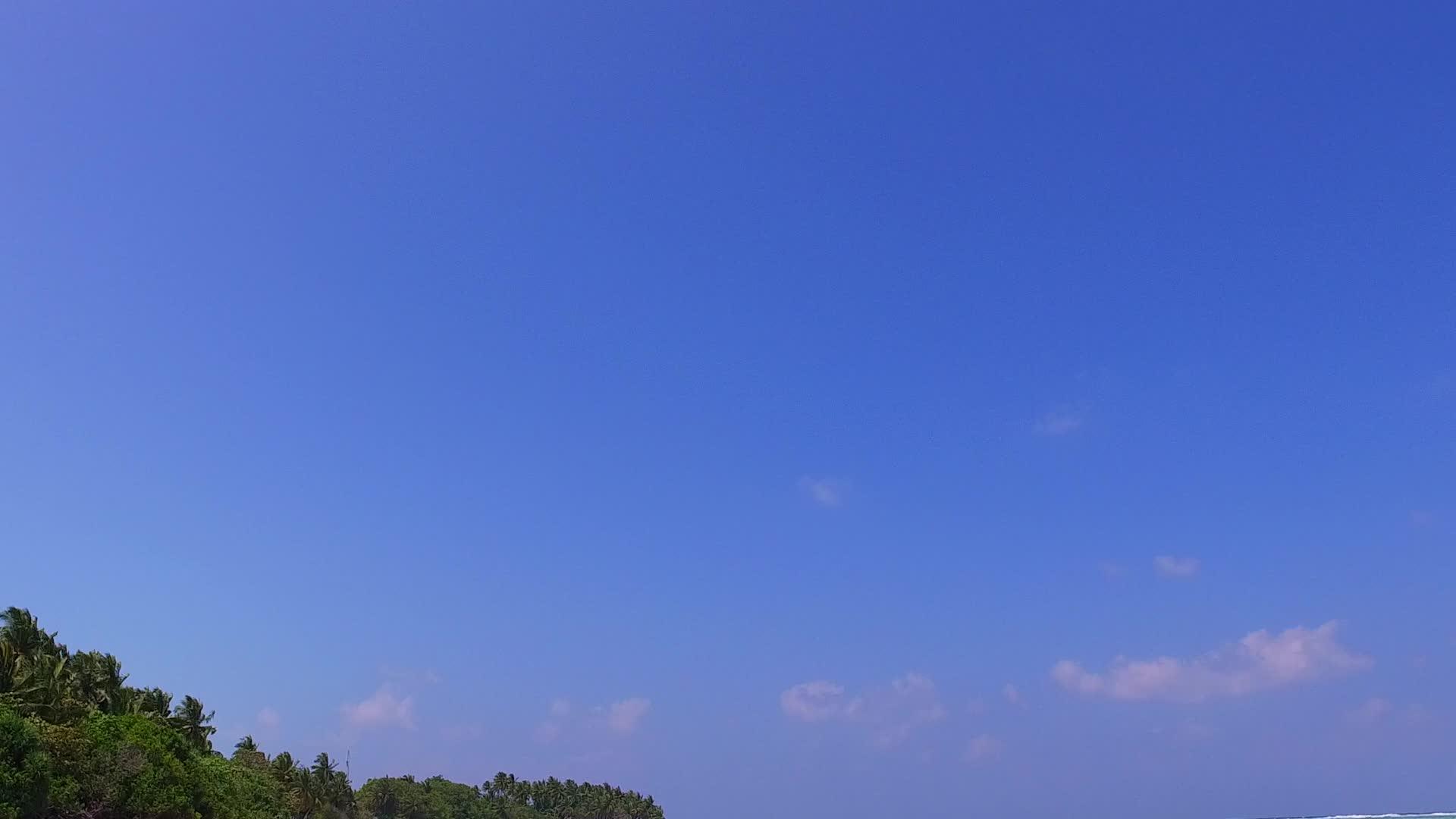 白沙背景清海完美旅游海滩之旅视频的预览图