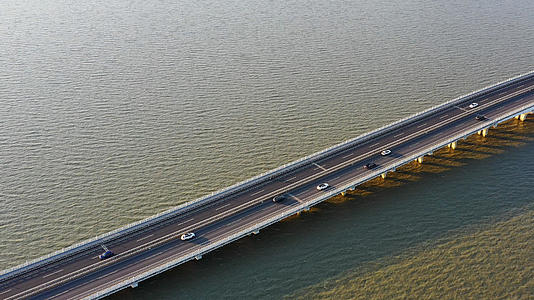 4K航拍苏州太湖跨湖大桥合集视频的预览图
