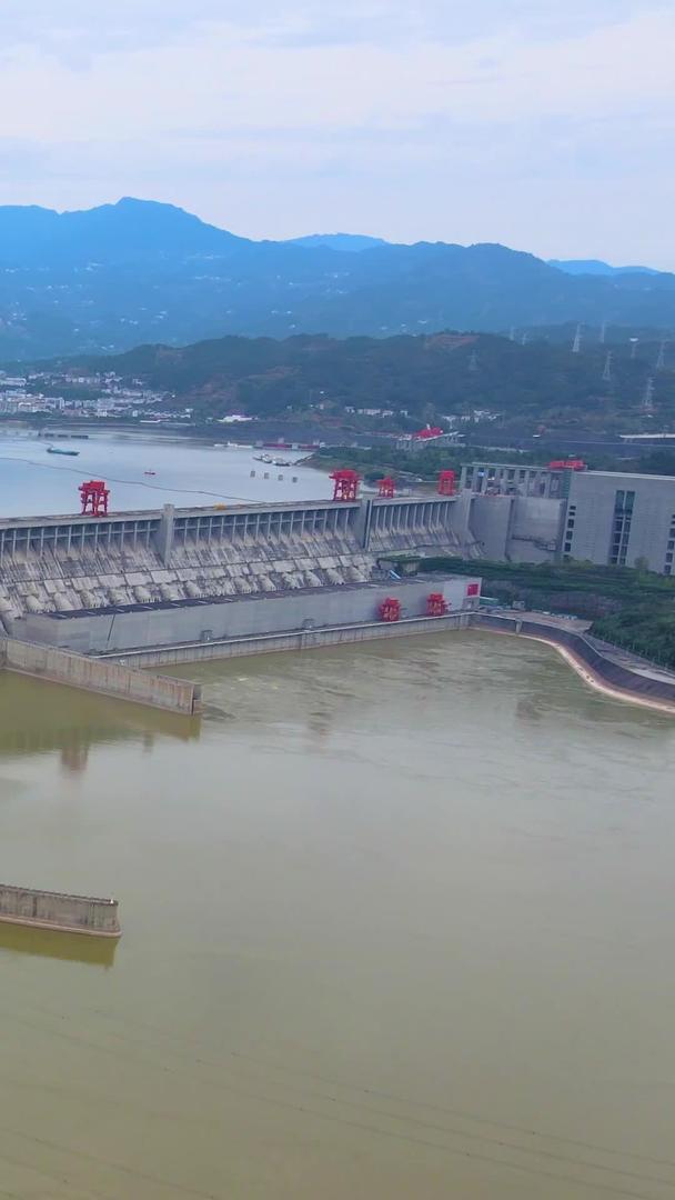 宜昌三峡水电站航拍视频的预览图