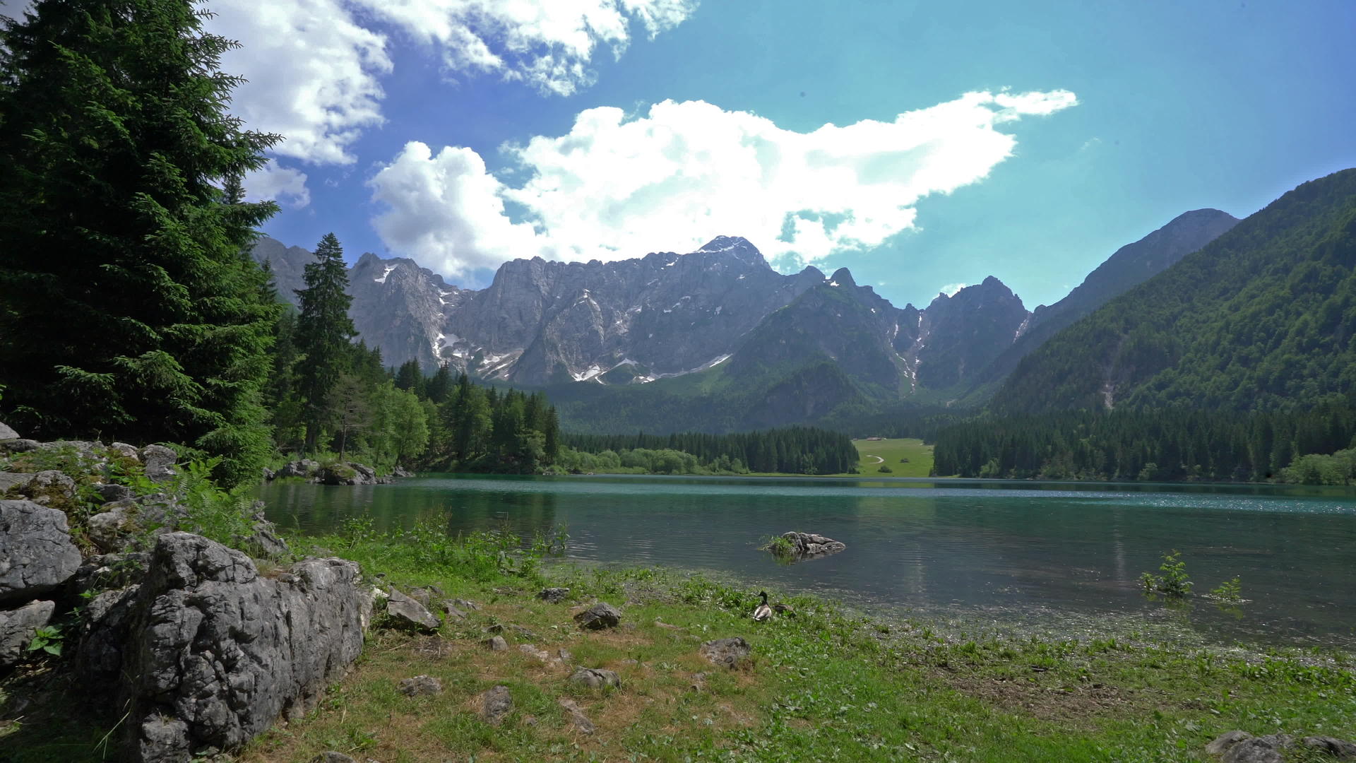 湖意大利视频的预览图