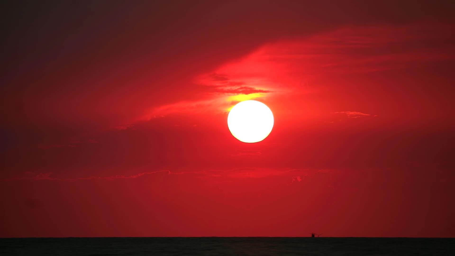 海边的红云日落时空消失了视频的预览图