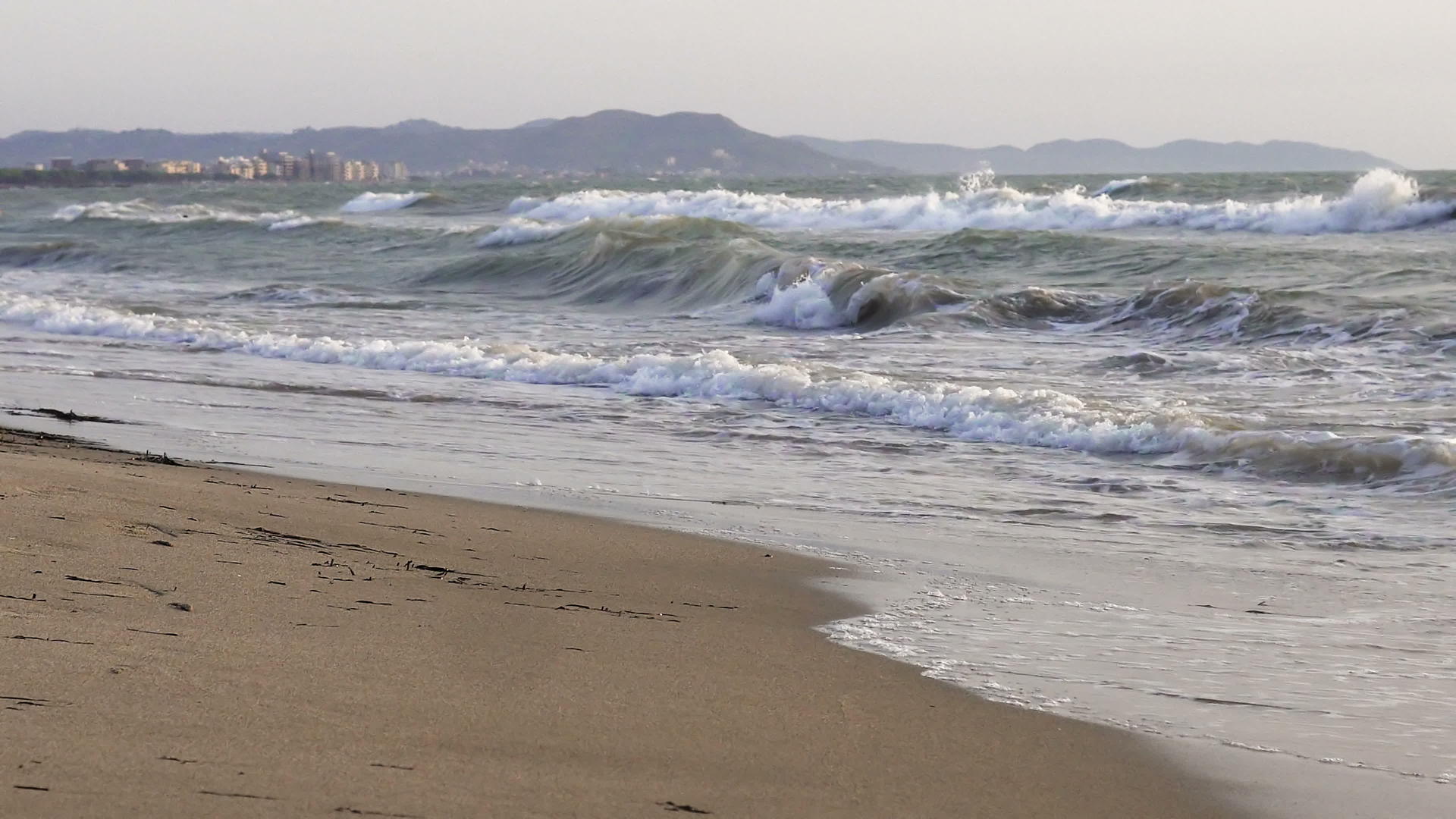 自然背景席卷沙滩沙滩沙滩沙滩视频的预览图