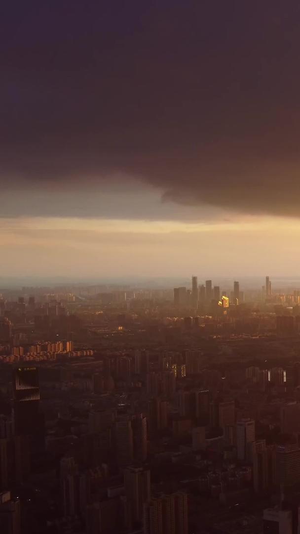 南京城市日落航拍视频的预览图