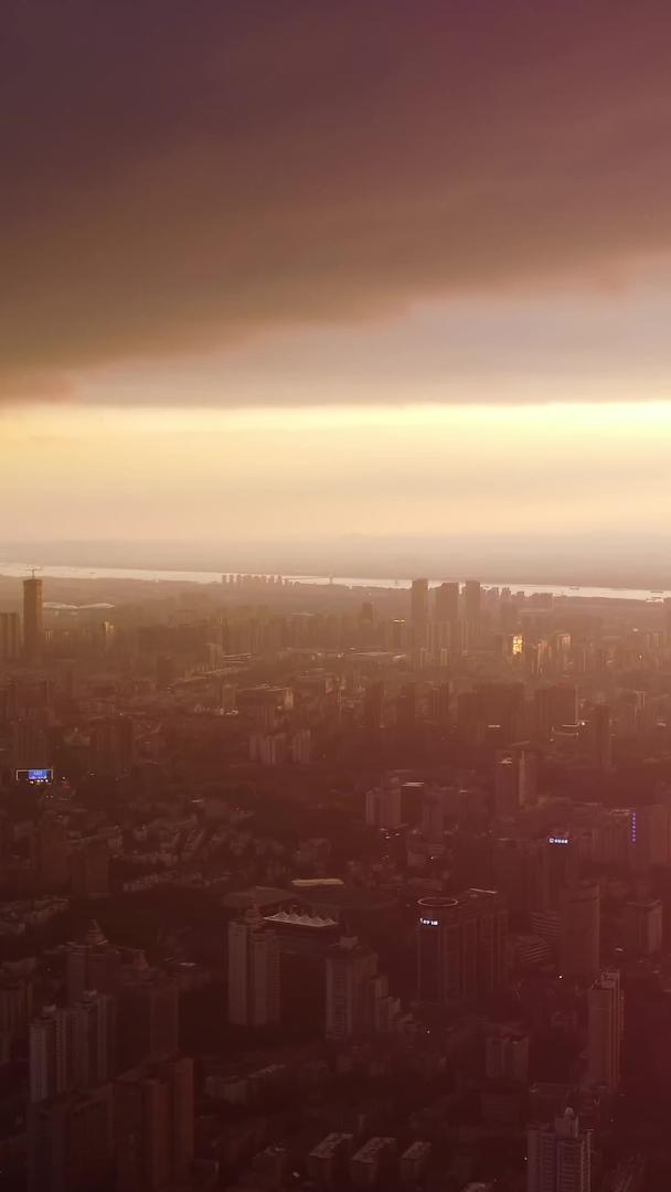 南京城市日落航拍视频的预览图
