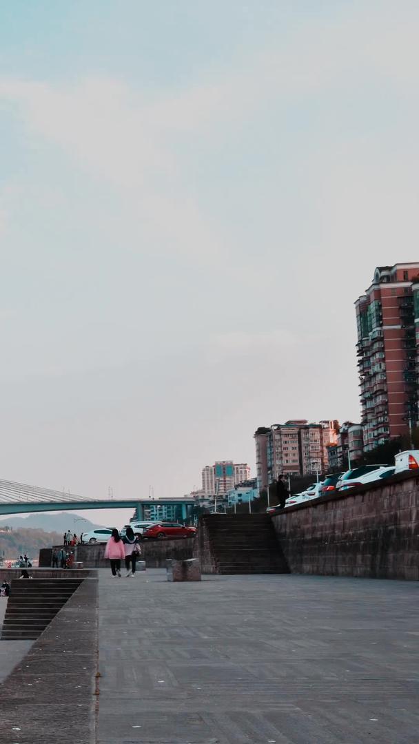 长江中国酒城泸州国窖大桥视频的预览图