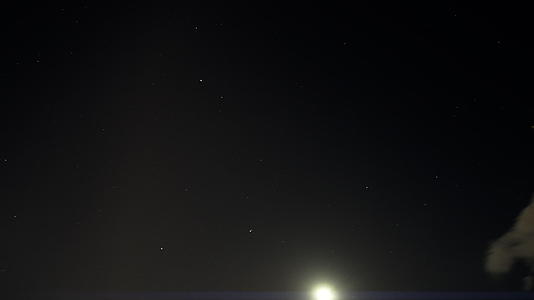 夜空中满月视频的预览图