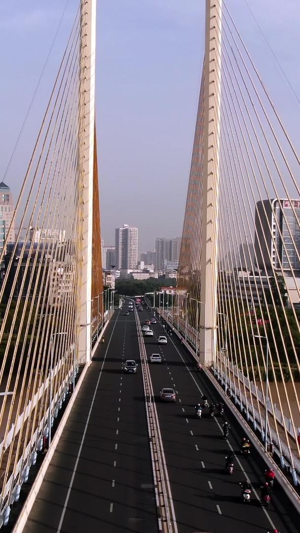 南宁白沙大桥航拍视频的预览图