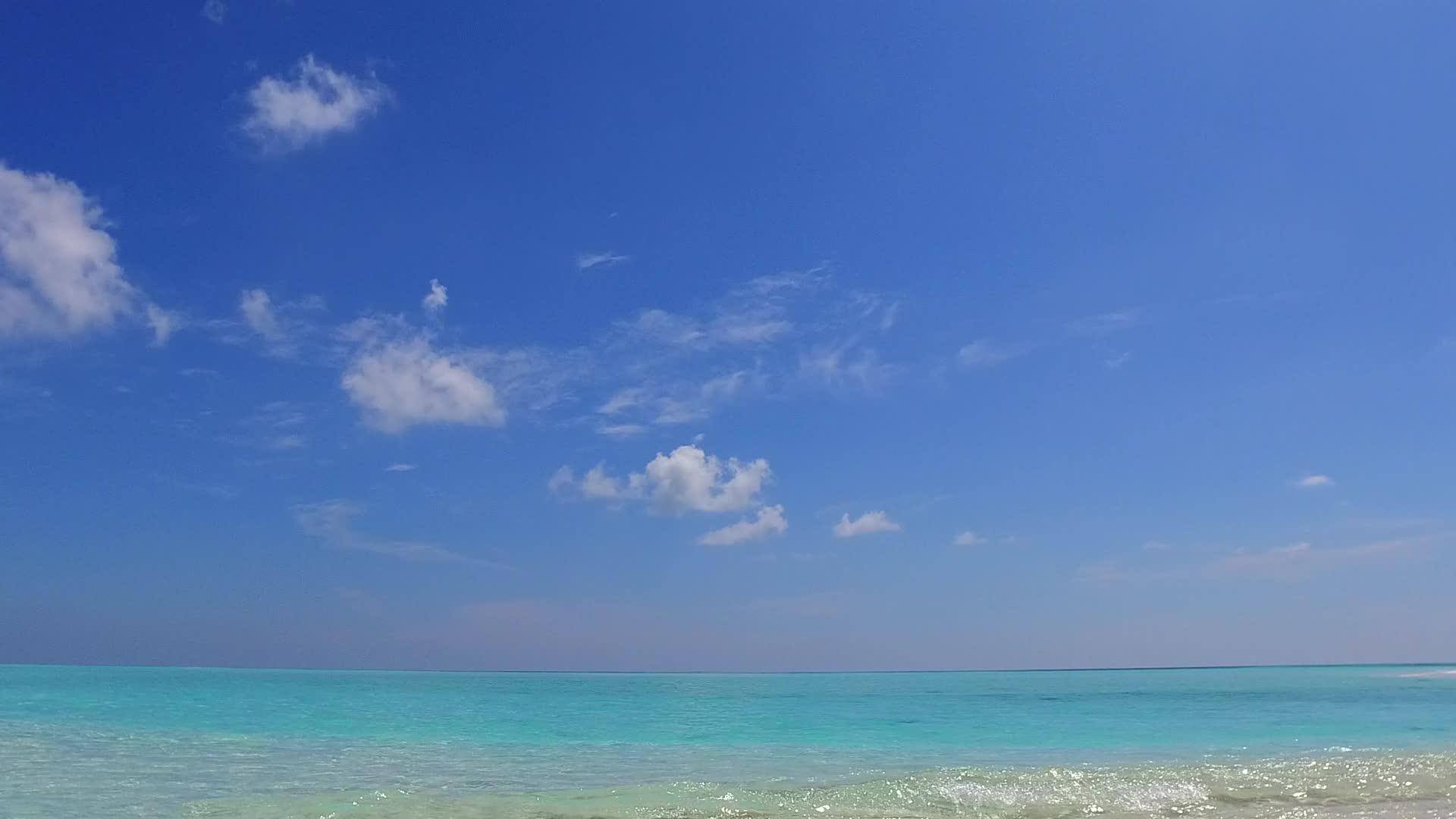 蓝海热带海滩生活方式的温暖纹理视频的预览图