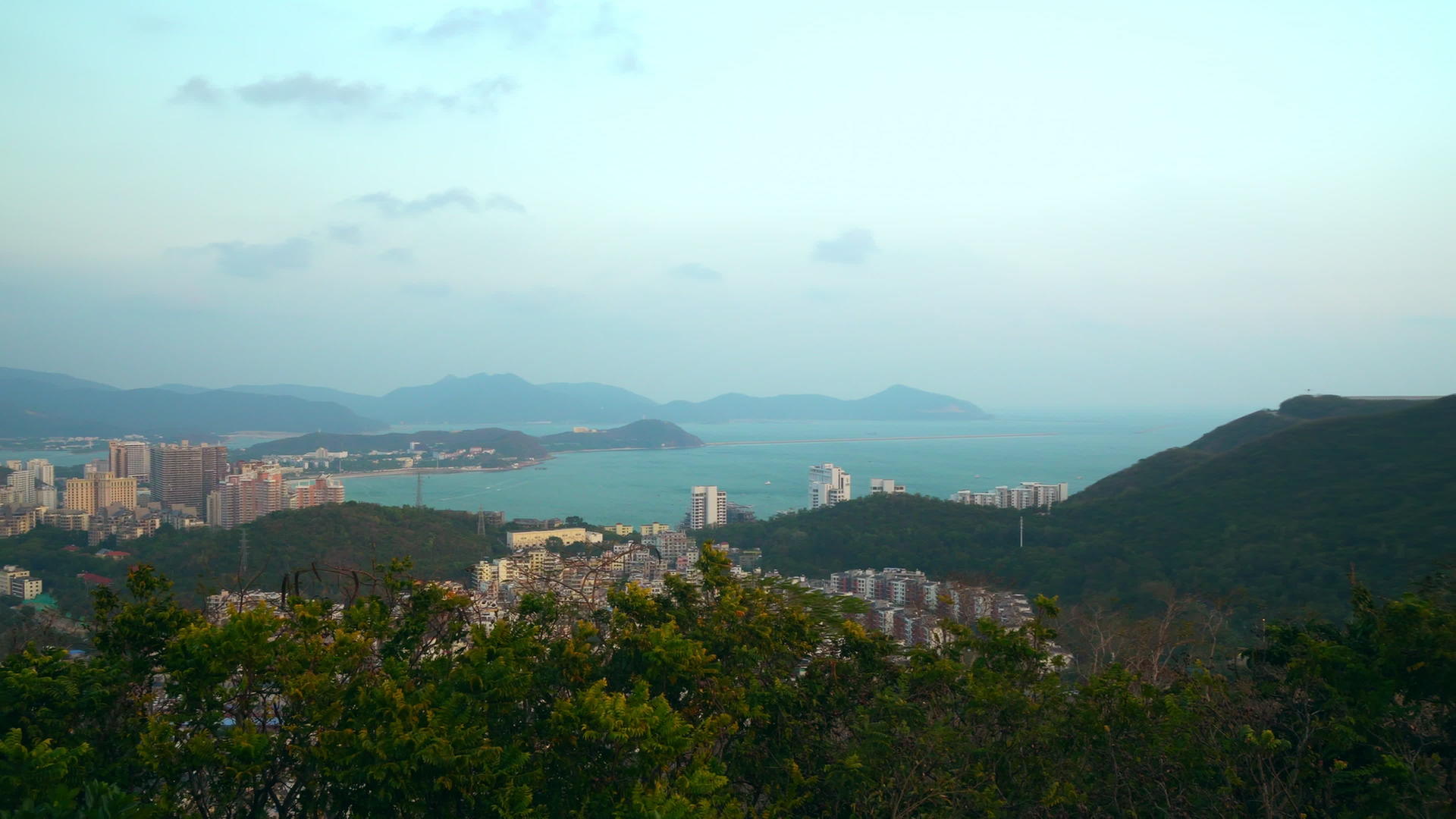 海南城市顶部风景视频的预览图